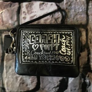 Coach poppy patent leather wristlet